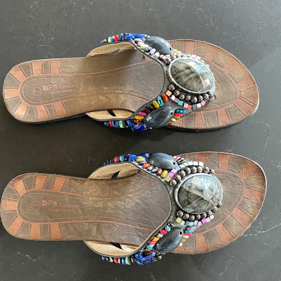Beaded sandals - Picture 2 of 4